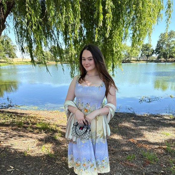 Meet your Posher, Catherine - Picture 4 of 4